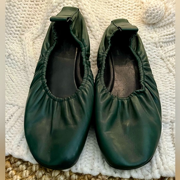 Celine Shoes - COPY - CELINE Paris Soft Ballerina Flats Napa
Leather Italy Ruched Size39 Authe…